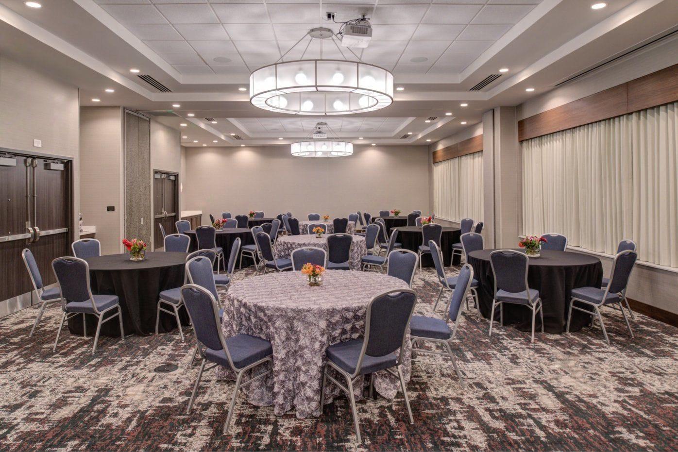 Hilton Garden Inn Little Rock Downtown Экстерьер фото