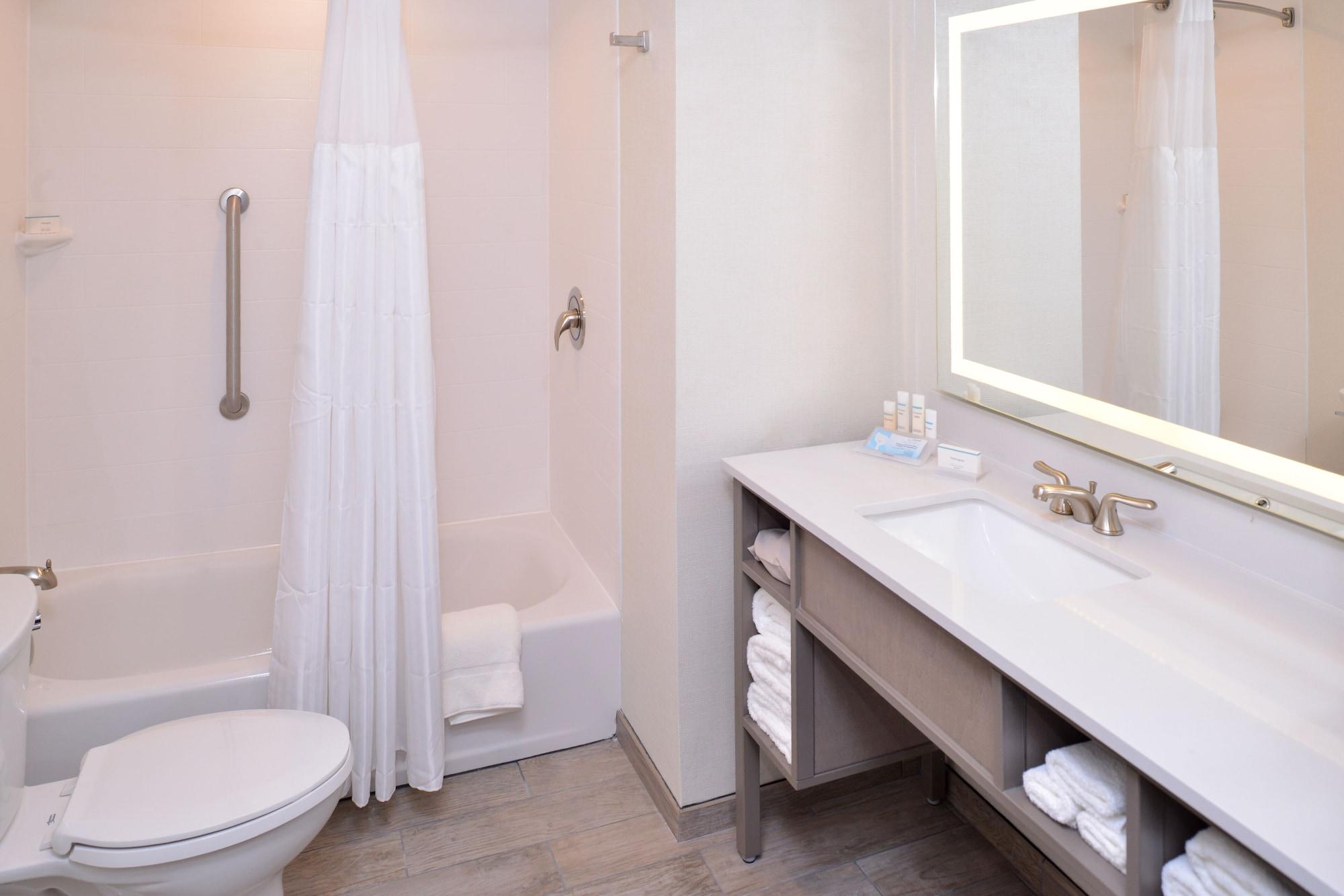 Hilton Garden Inn Little Rock Downtown Экстерьер фото