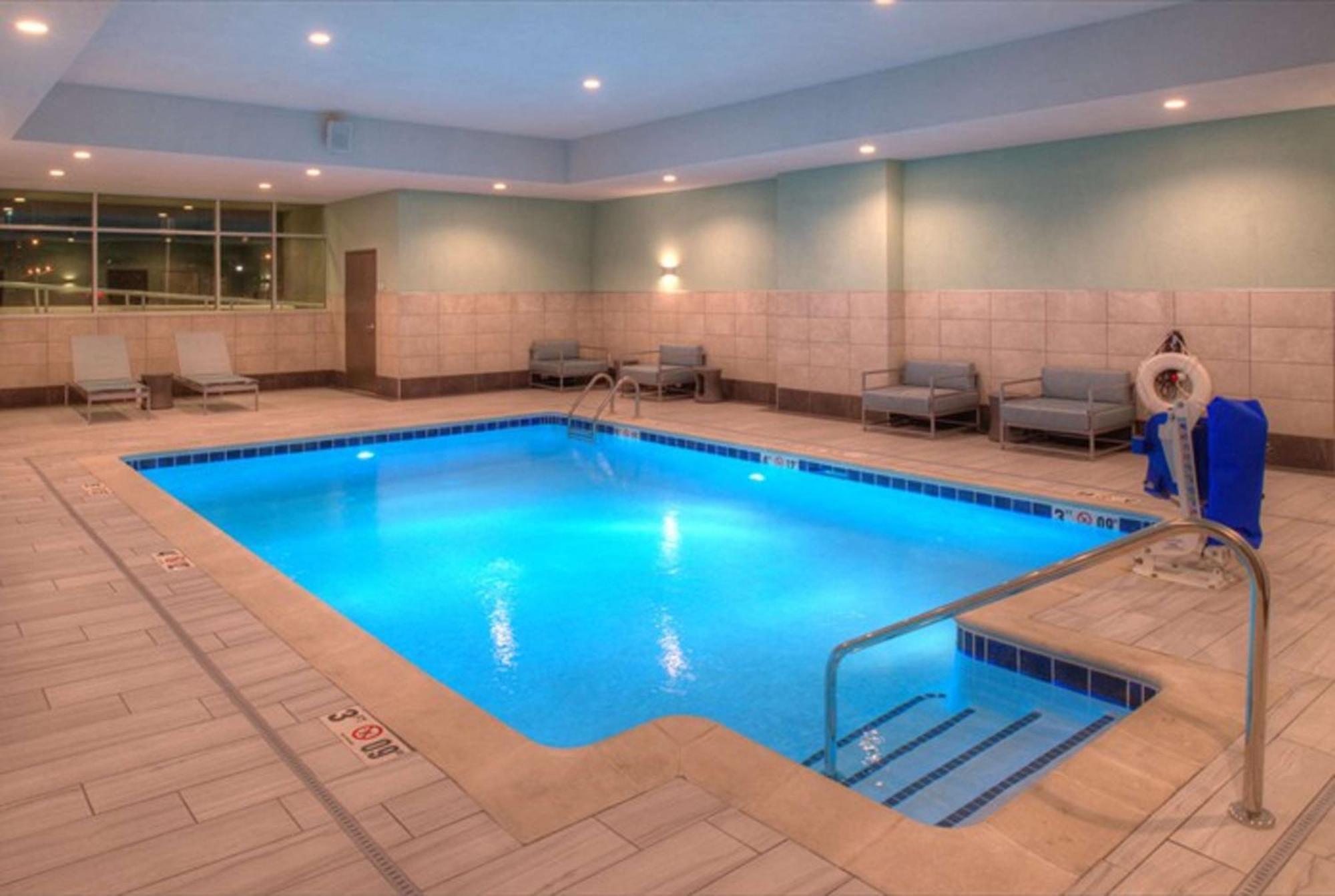 Hilton Garden Inn Little Rock Downtown Экстерьер фото