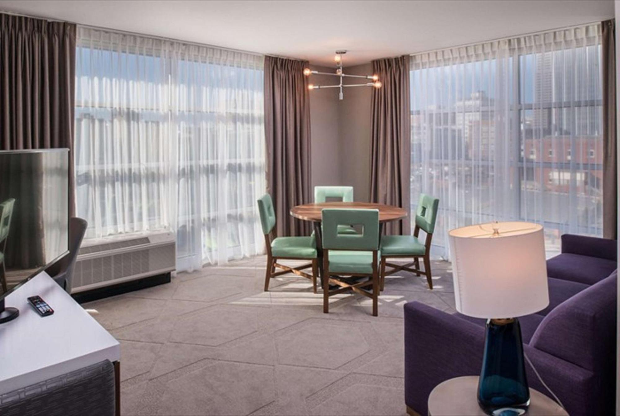 Hilton Garden Inn Little Rock Downtown Экстерьер фото