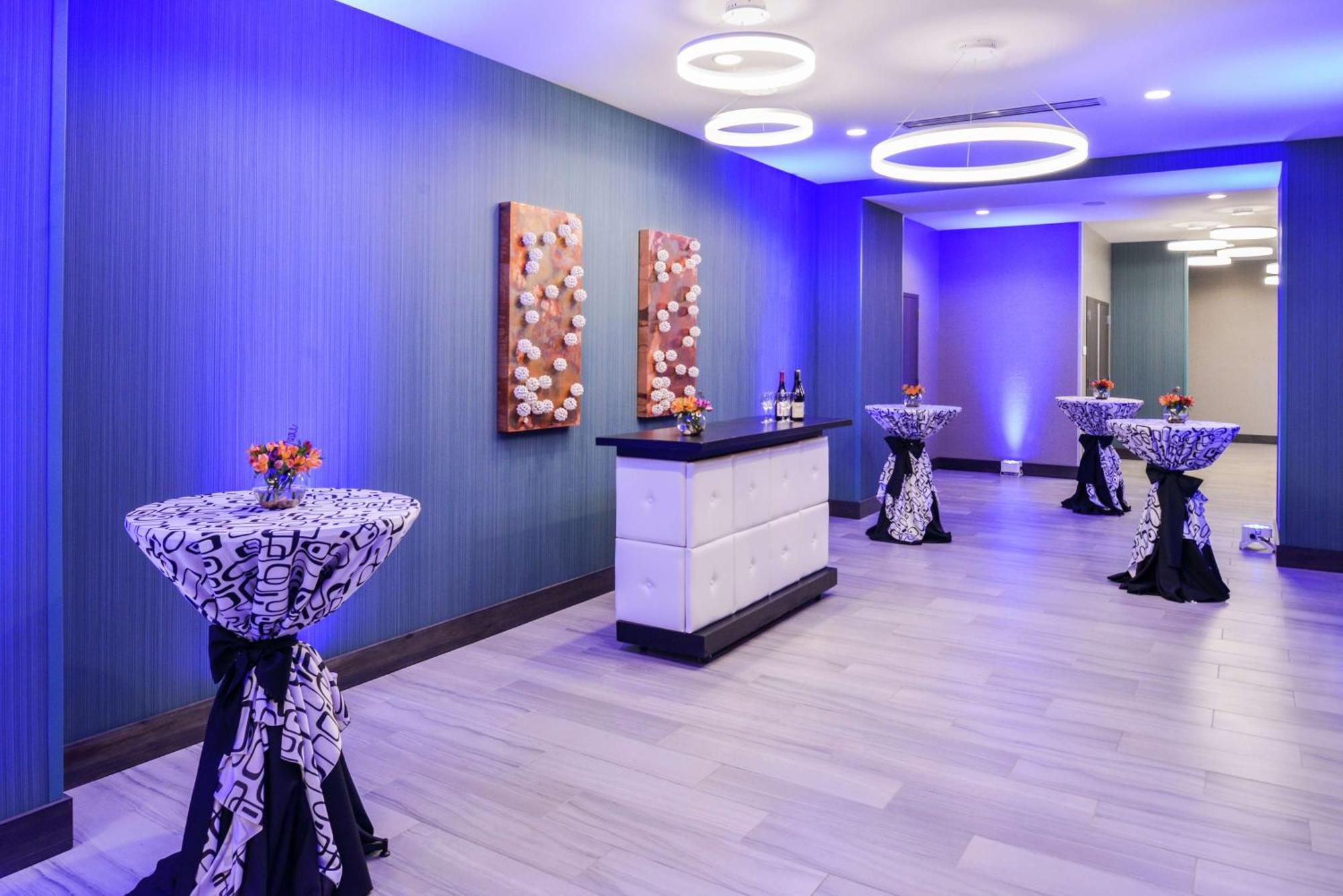 Hilton Garden Inn Little Rock Downtown Экстерьер фото