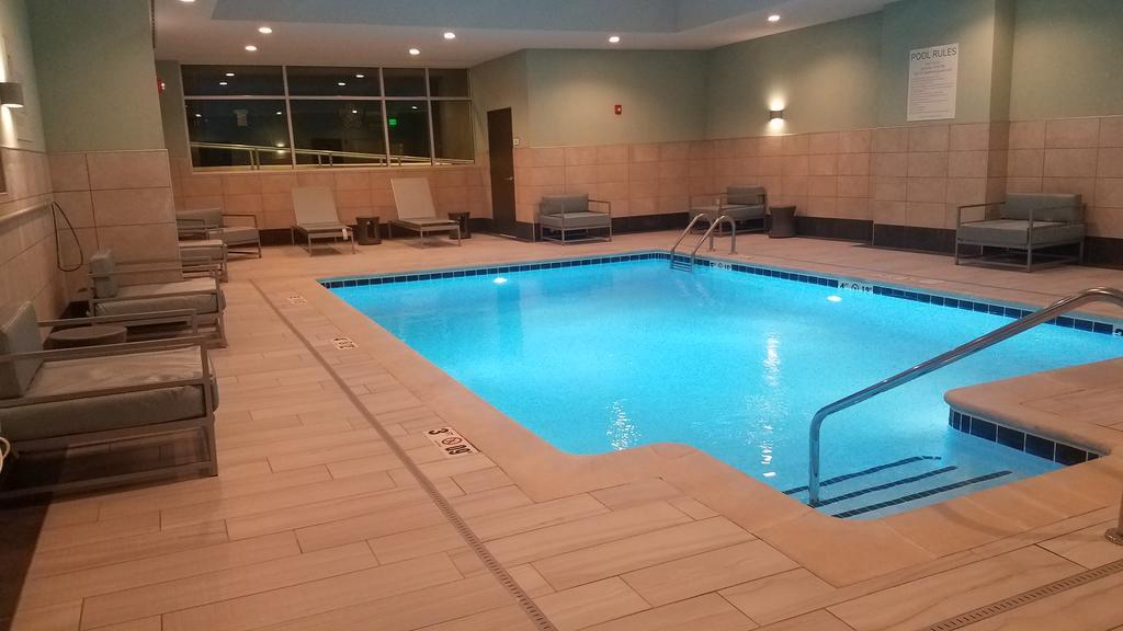 Hilton Garden Inn Little Rock Downtown Экстерьер фото
