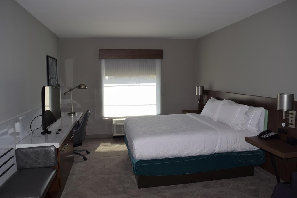 Hilton Garden Inn Little Rock Downtown Экстерьер фото